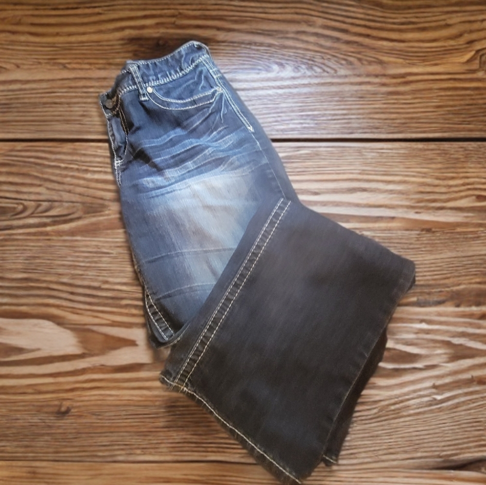 Maurices classic flare jeans size 13/14